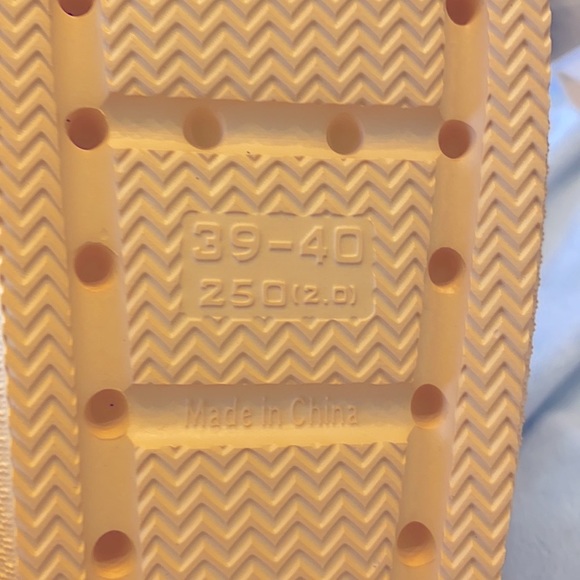 MENORE. THICK SOLE YELLOW SLIDES-CUTE-COMFORTABLE - Picture 5 of 9